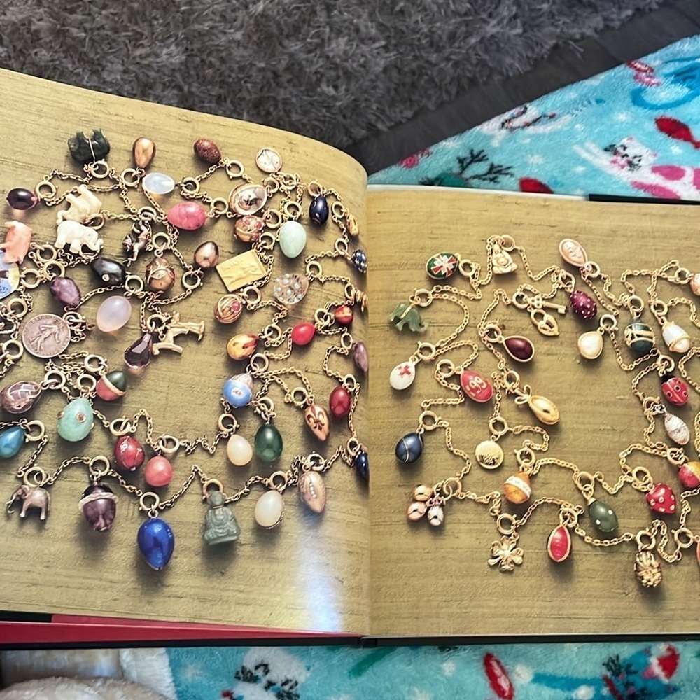 Joan Rivers Jewelry Collection book - Picture 4 of 10